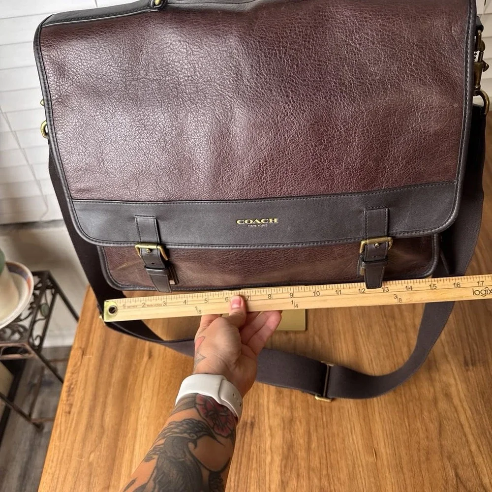 Coach Essex Messenger Briefcase Bag Brown Pebbled Leather Mens Satchel
